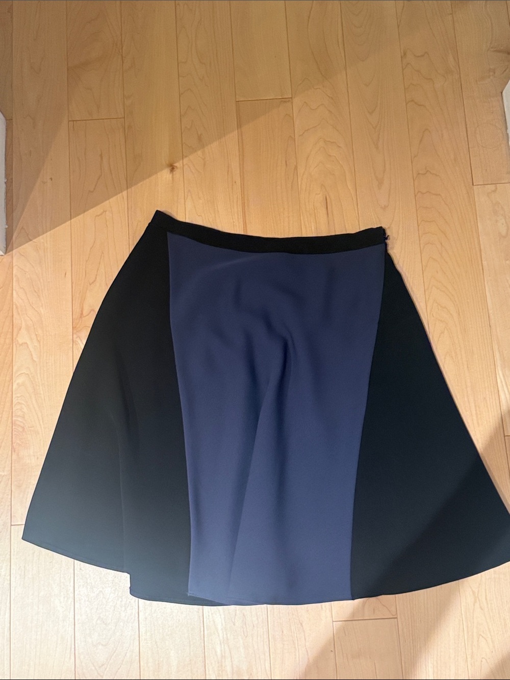 T Tahari Navy and Black A-Line Panel Skirt